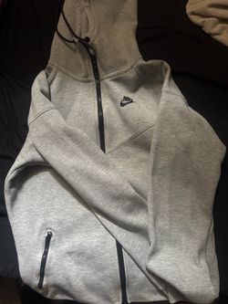 grey nike tech