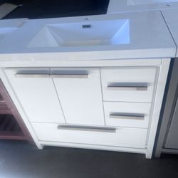 Vanity 36 Inches Wide 