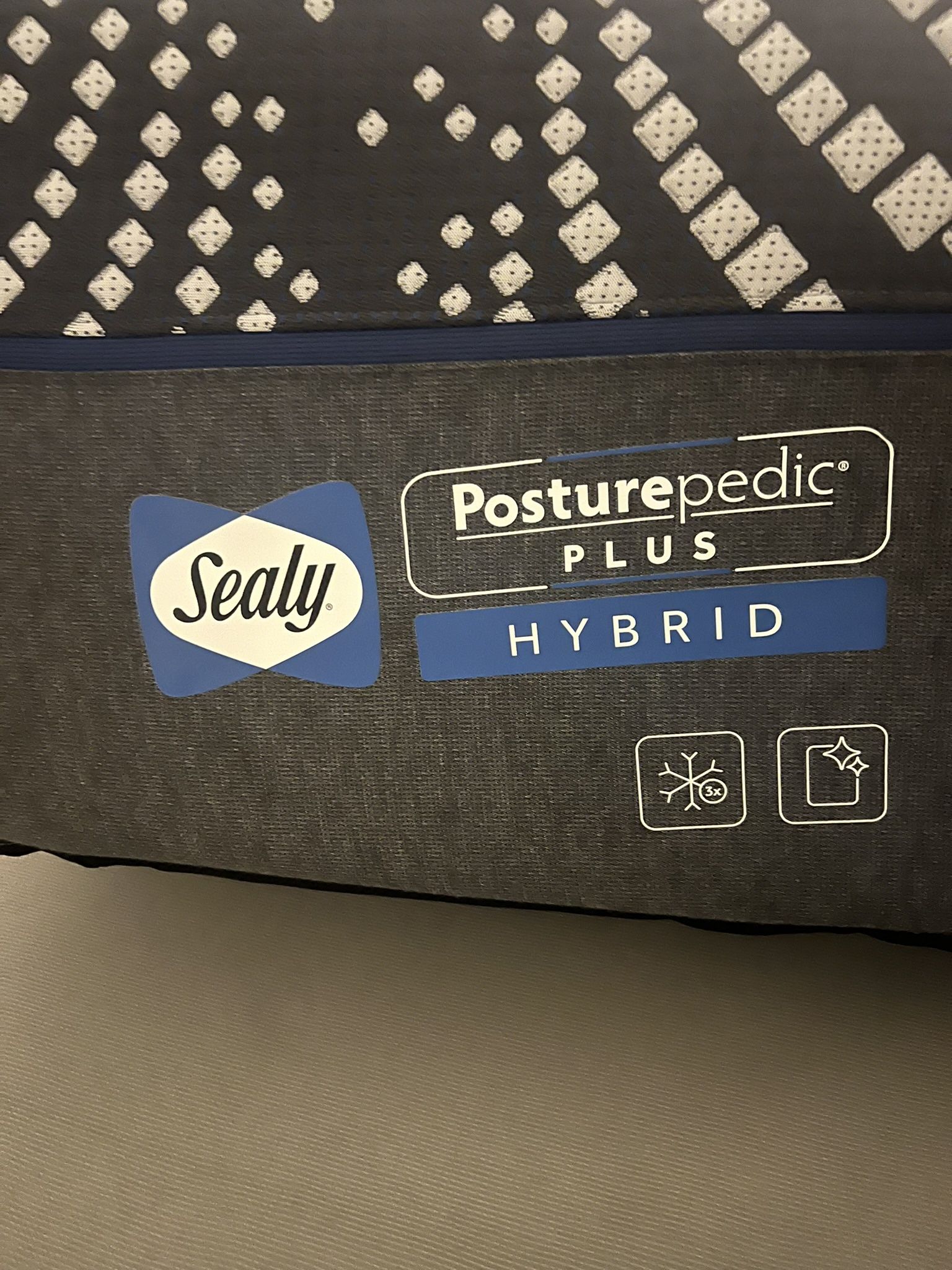Sealy Posturepedic Full Size