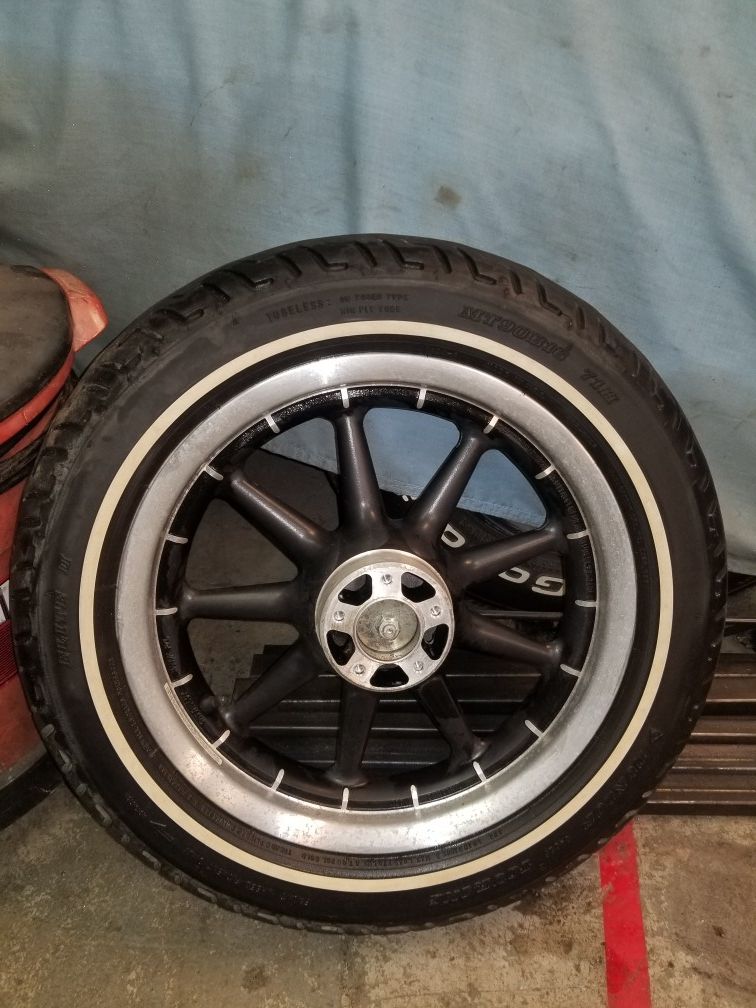 Harley Davidson Electra Glide rim