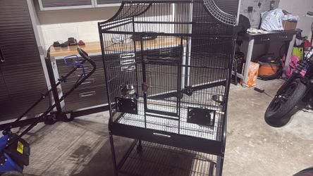 Parrot cage