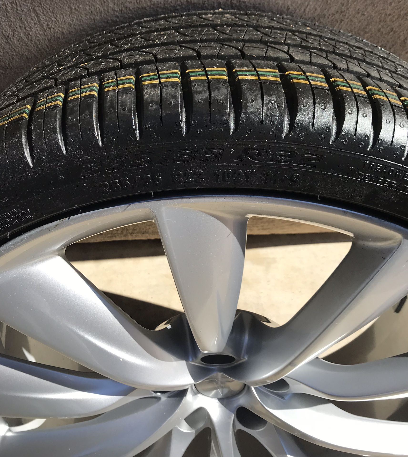 Tesla Model X 22” Wheels Pirelli tires for Sale in Yorba Linda, CA