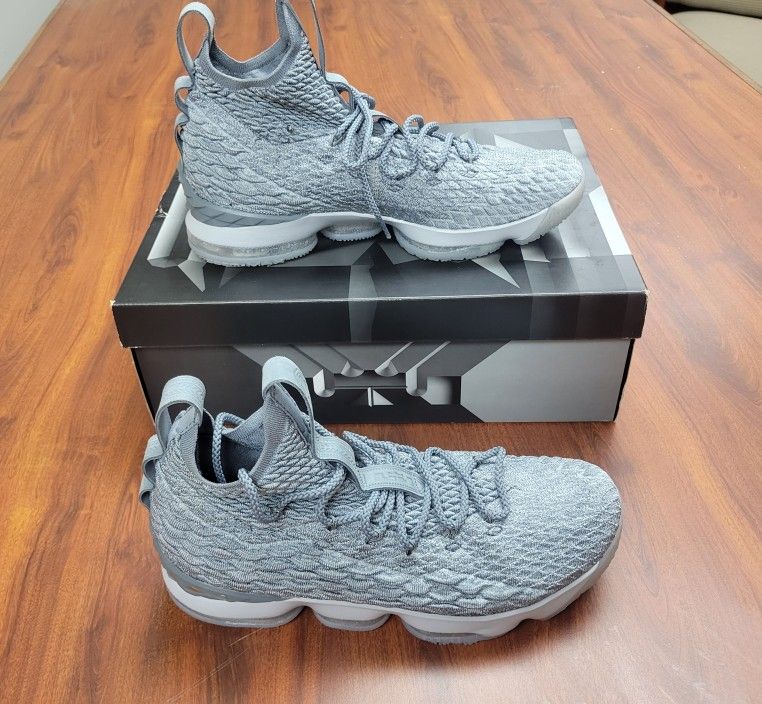 Lebron 15 top grey wolf