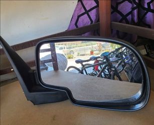2005 Chevrolet Silverado Passenger Side Mirror