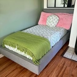 Twin Bed (complete Set)