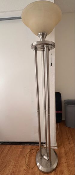 Floor lamp