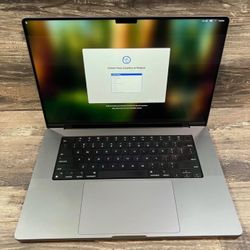 M1 Max Pro apple laptop 64GB Ram 1TB