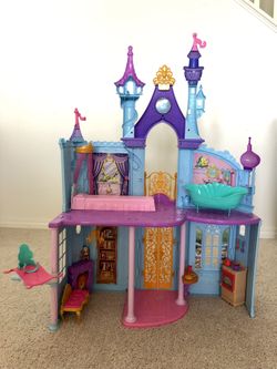 Disney Princess Royal Dreams Castle