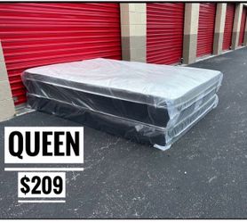 Queen Pillow Top Mattress Set $209 | Brand New