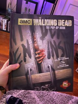 Walking Dead Pop Up Book