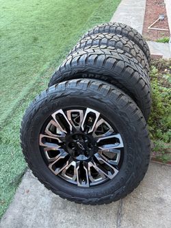 22 inches ultimate wheels and tires gmc sierra Chevy Silverado