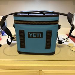 Yeti Hopper Flip 12