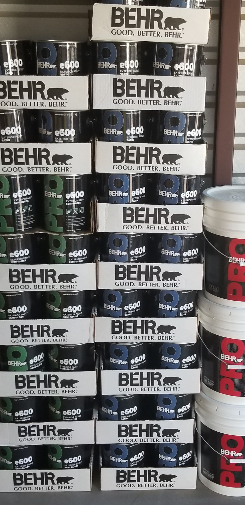 Behr E600 Semi Gloss Exterior Paint for Sale in Phoenix, AZ - OfferUp