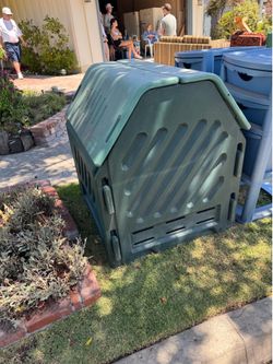 Compost bin