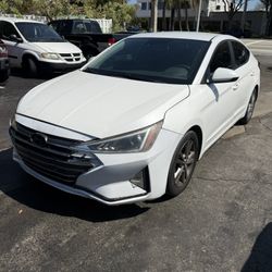 2020 Hyundai Elantra