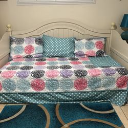 Trundle Bed