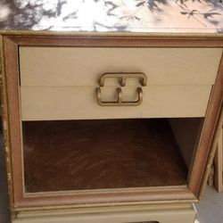 Antique Drexel Nightstand❤️