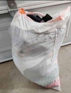 $10 Each Bag Of Women's Clothes
