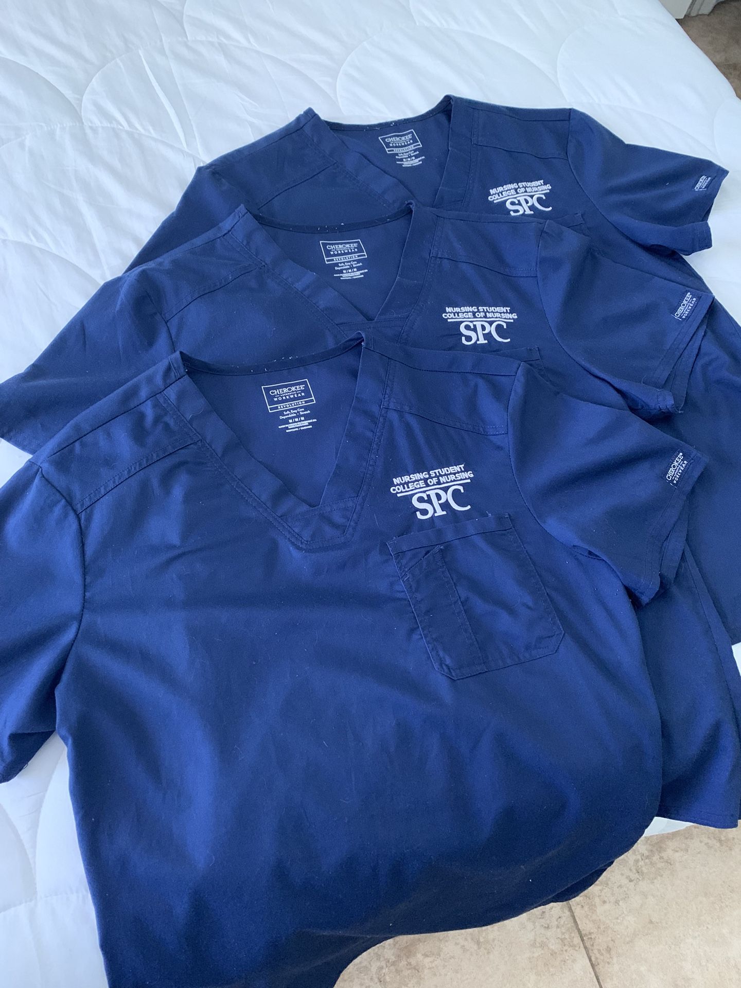 SPC Scrub Tops Medium