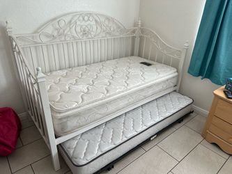 Twin trundle bed set with mattresses