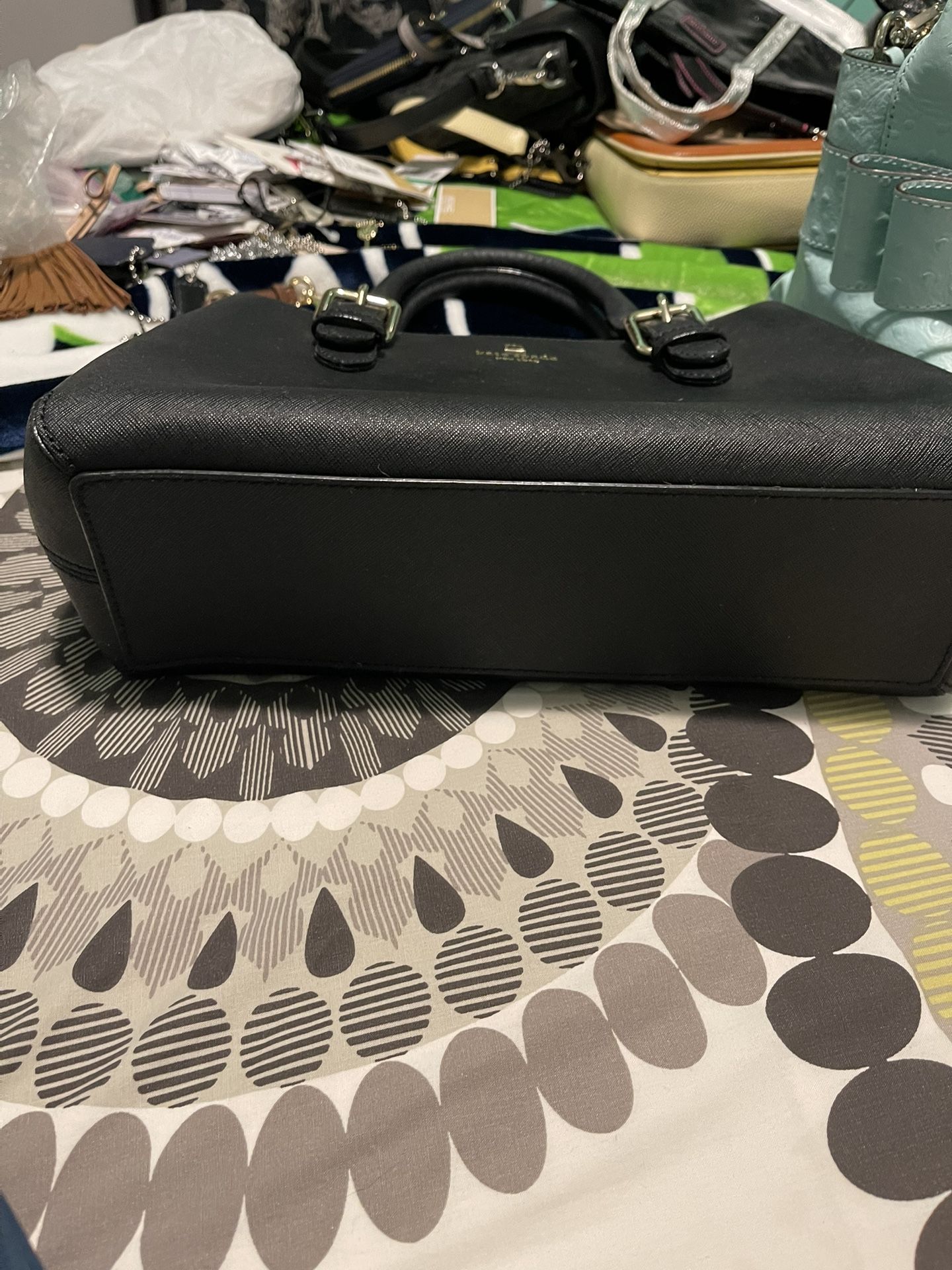 Black Kate Spades Medium Size, Cross Body Purse, And Should