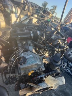 Parts 2000 Toyota Tacoma 2.7 Engine $2650