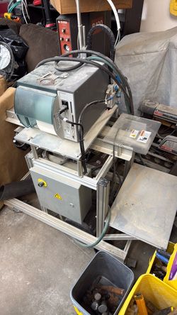Industrial Automated  Labeling Machine on Rolling Cart