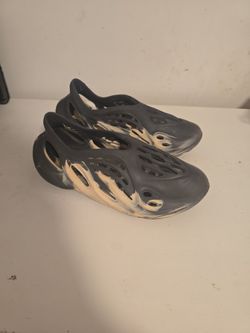 Yezzy Foam Runners