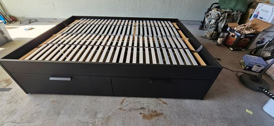 Full bed stand with drawers
