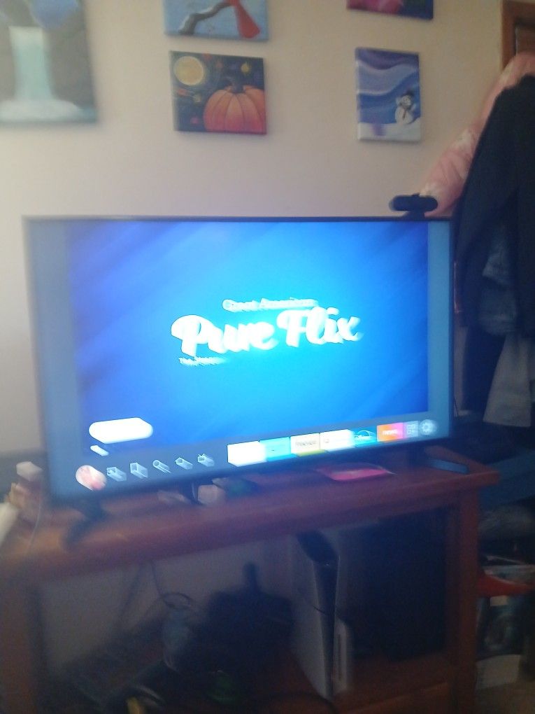 44 Inch Flat Screen Amazon Fire TV