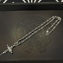 Pendant Necklace 