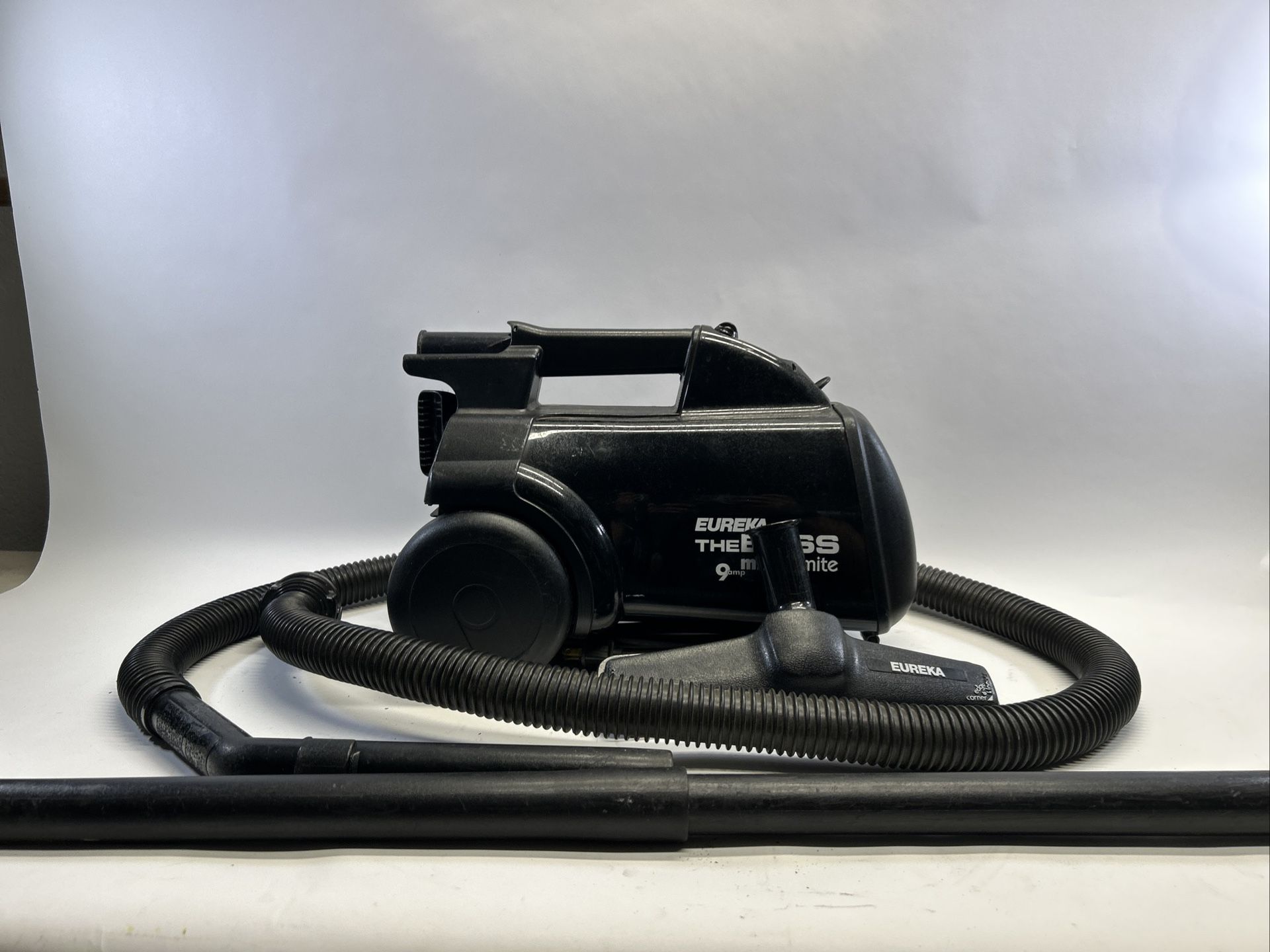 Eureka The Boss 9 Amp Mighty Mite Canister Vacuum Model 3670 W/ Attachments/bags