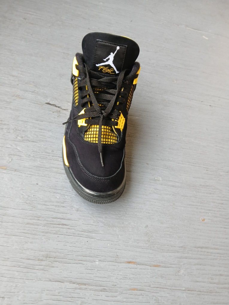 4 Retro Size 11
