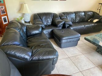 Leather sofa set