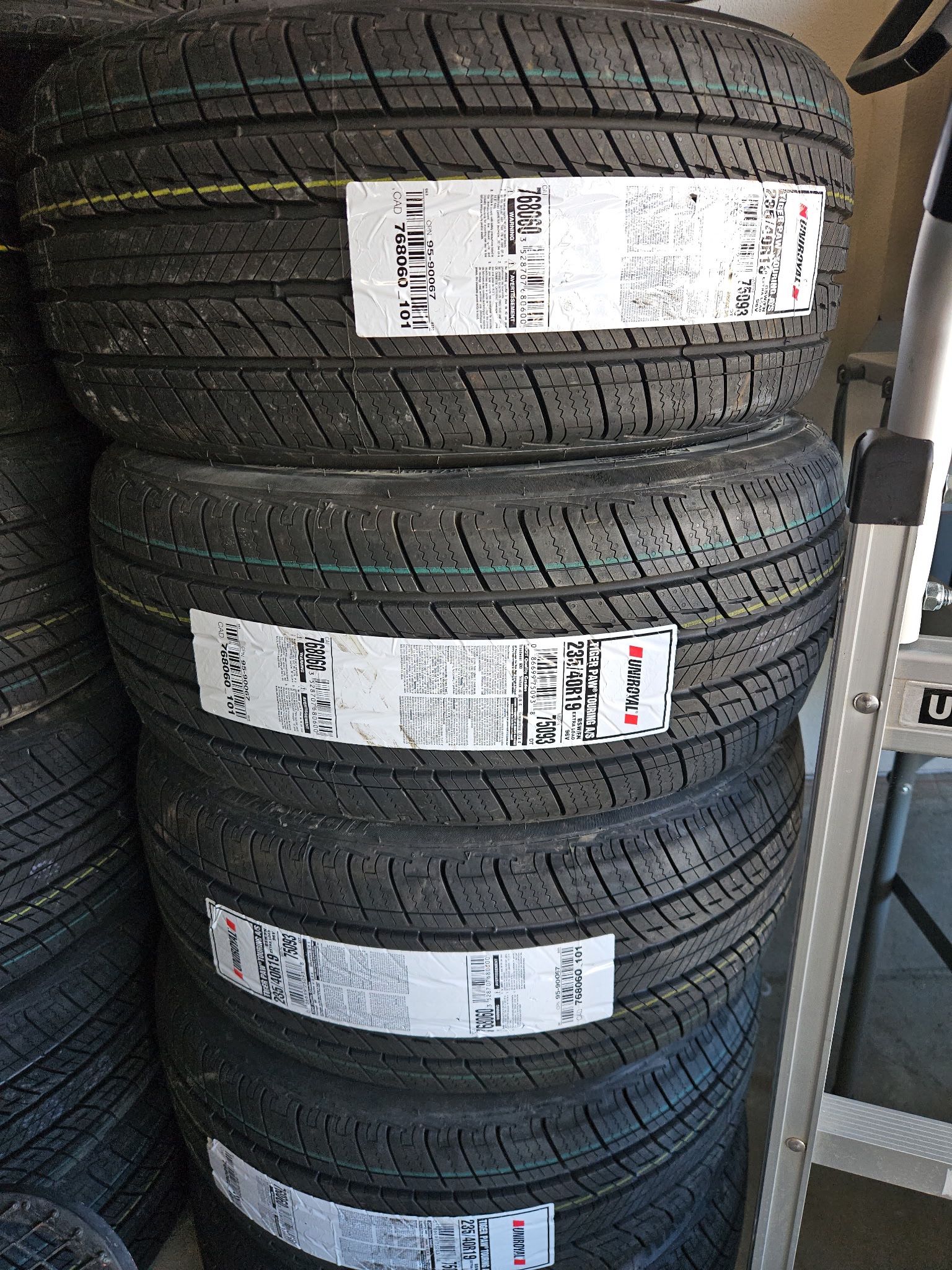 235/40R19 , Toyota,Honda , Nissan