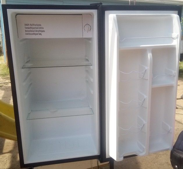 Mini Fridge With Freezer
