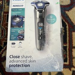 Open Box Philips Norelco Shavers New never used but no case included 