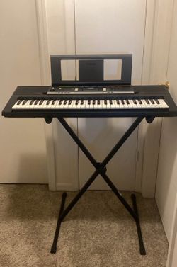 Yamaha PSR E243