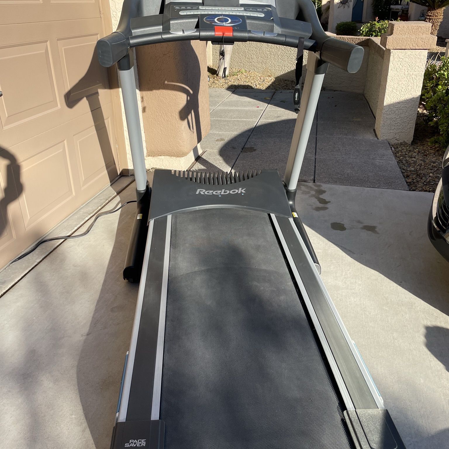 Reebok 9500ES Treadmill - Price Reduced For Quick Sale!