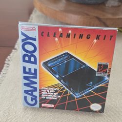 Vintage Nintendo Game Boy Cleaning Kit (1990)