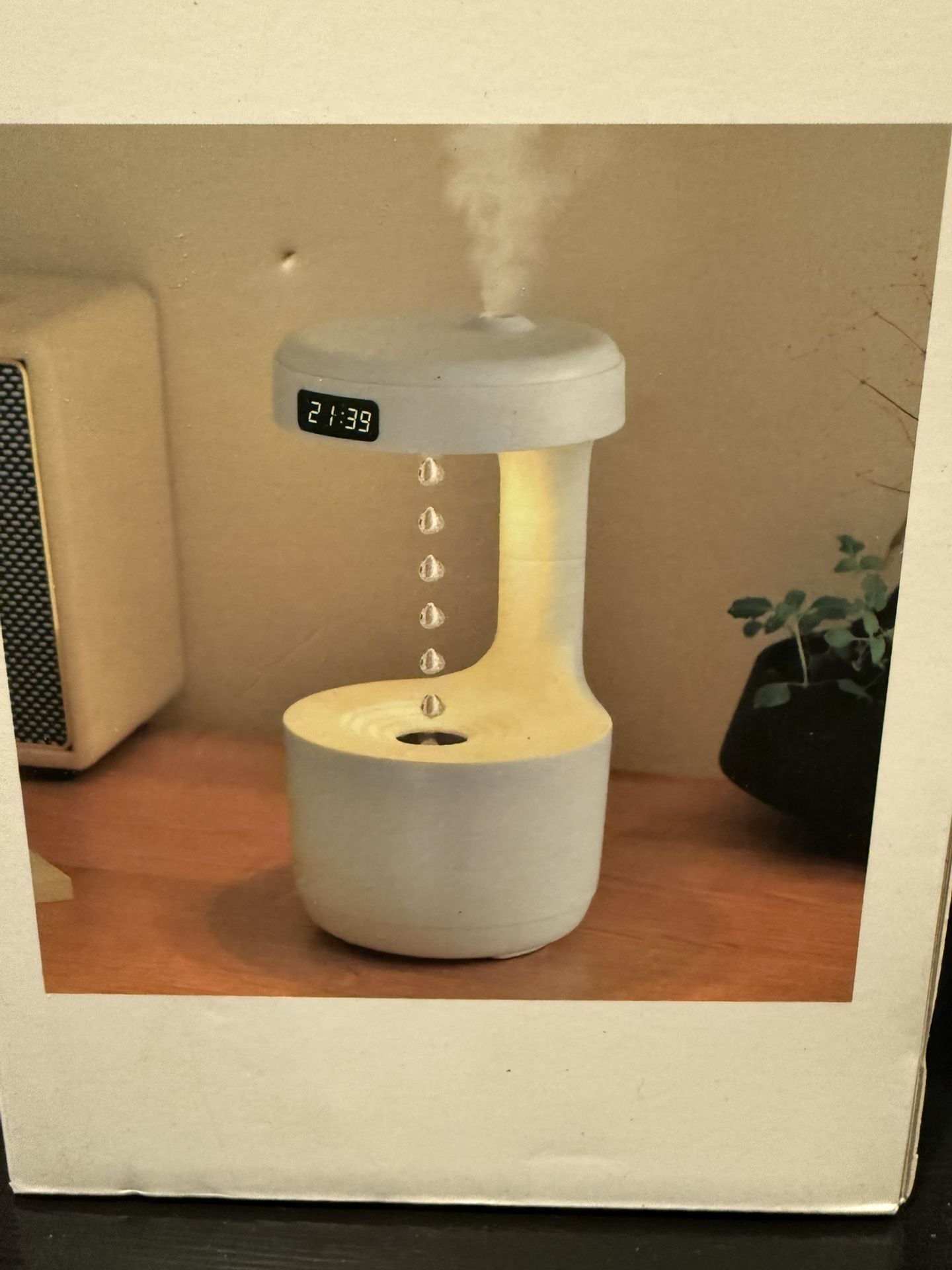 Upward Floating Droplet Humidifier with LED & Clock