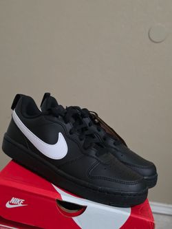 Nike shoes size 4y