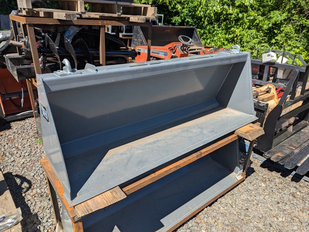 66" Compact Tractor Loader Bucket