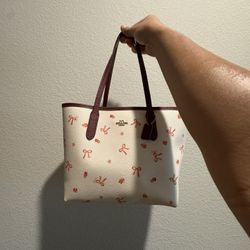 Coach Tote - Small