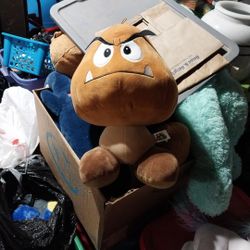 Nintendo Gumba Plush 