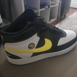 NikeCourt Vision Mid 'Go The Extra Smile'