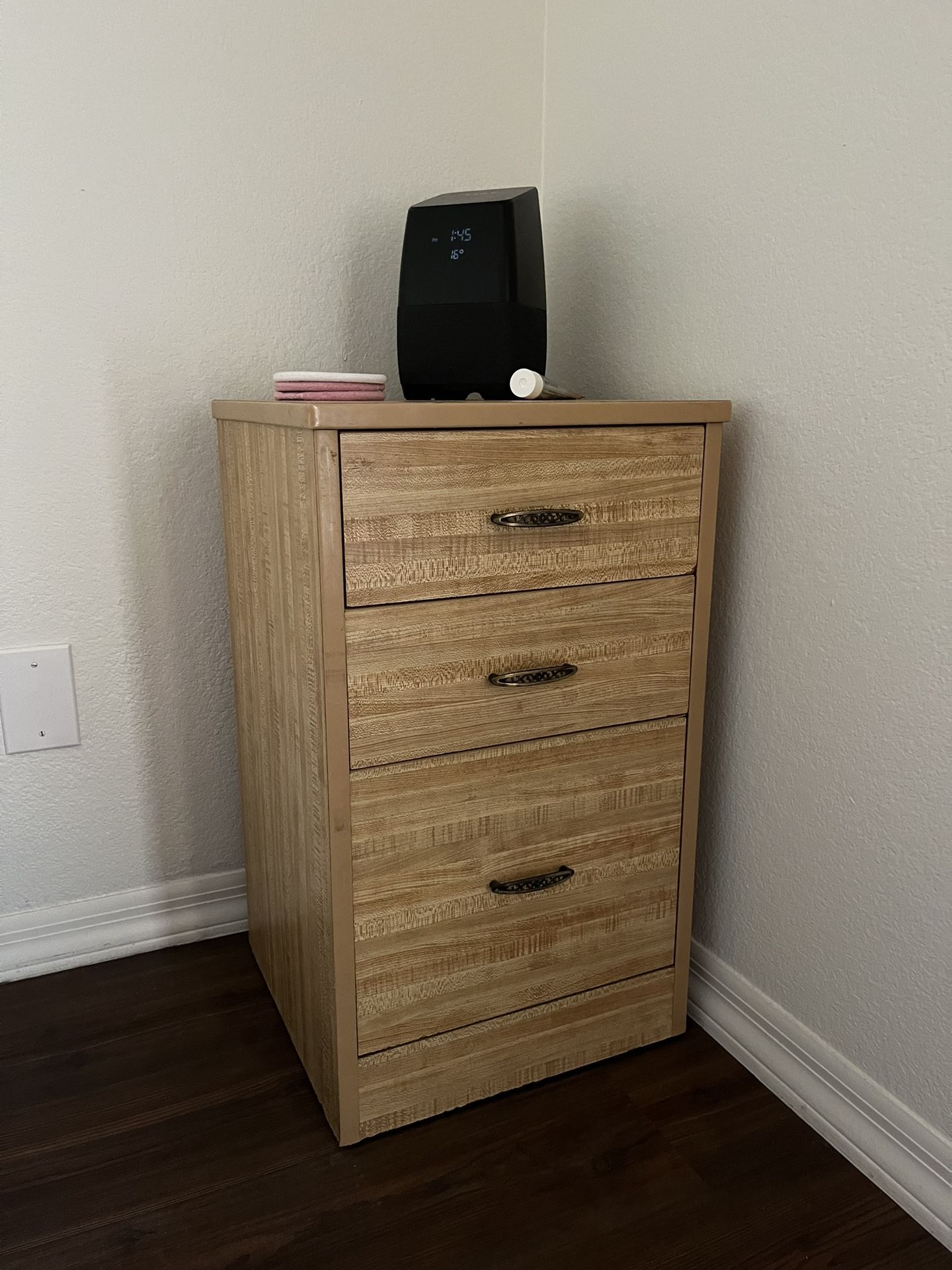 Nightstand/ Side Table/ Chest Of Drawers