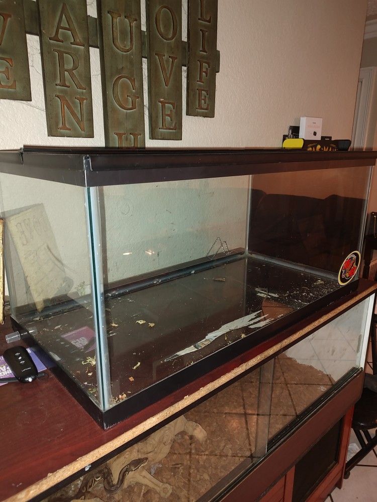 Reptile Tank