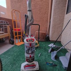 Shark Vacuum Cleaner 