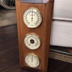 Vintage Weather Station